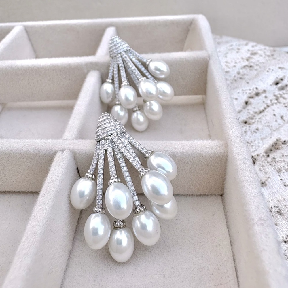 Pearl White Gold Plated Earrings Made W Swarovski Crystal Bridal